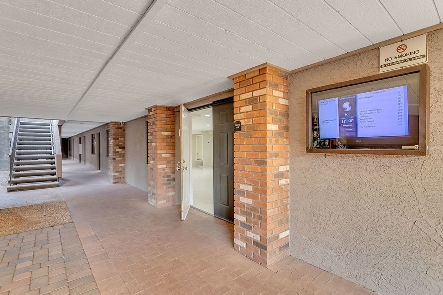 4539 N 22nd St, Phoenix, AZ à louer - Hall d’entrée – Image 2 sur 11