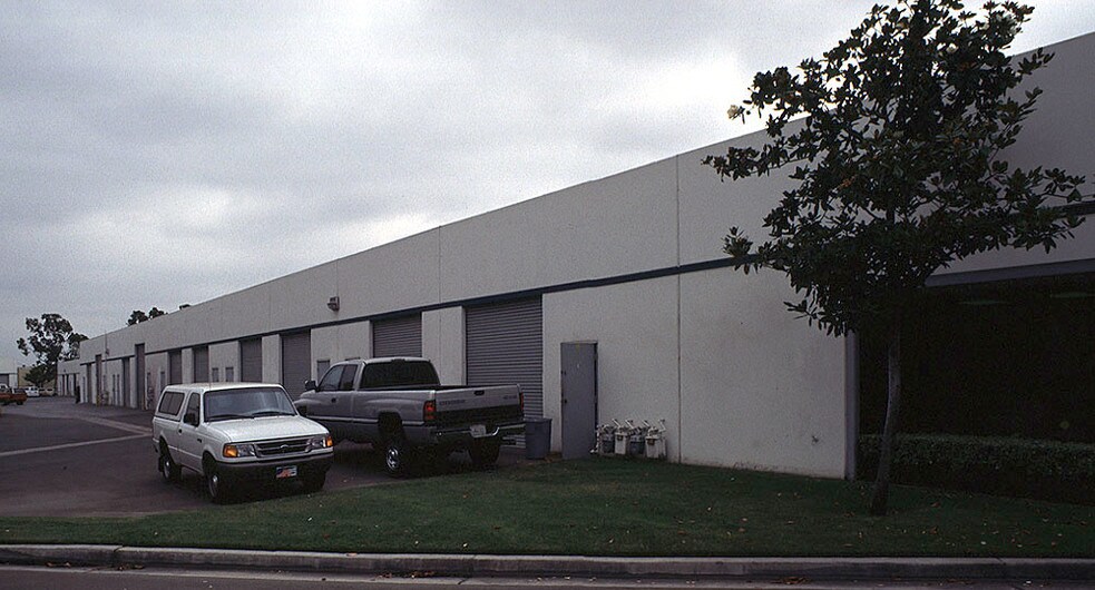 12015 Slauson Ave, Santa Fe Springs, CA à louer - Photo de l’immeuble – Image 3 sur 4