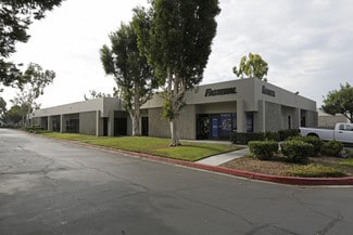 Plus de détails pour 7052 Orangewood Ave, Garden Grove, CA - Local d'activités à louer