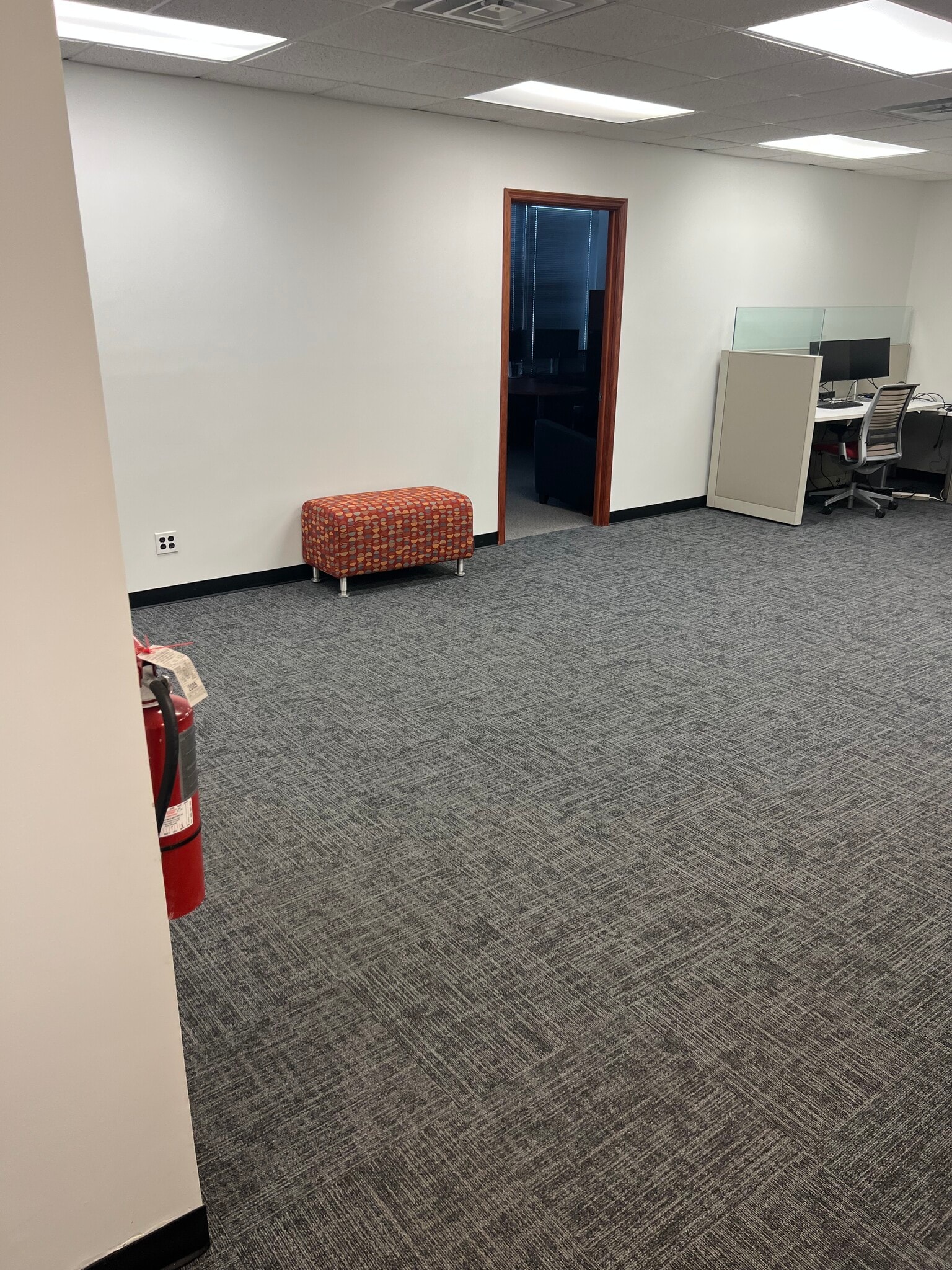 119 N Park Ave, Rockville Centre, NY à louer Photo intérieure– Image 1 sur 6