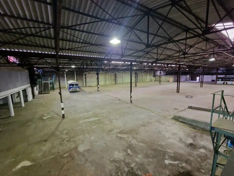 Industriel/Logistique dans La Trinité à louer - Photo intérieure – Image 1 sur 6