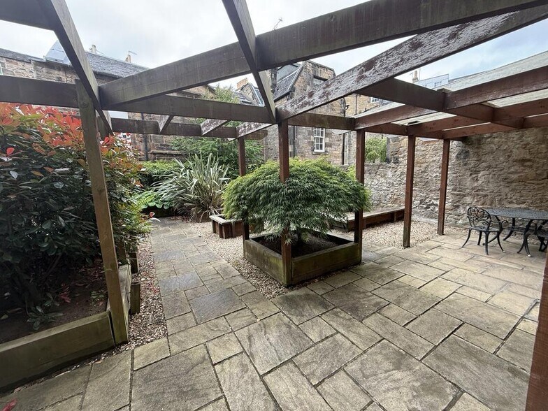 6 Coates Cres, Edinburgh à vendre - Photo de l’immeuble – Image 3 sur 13
