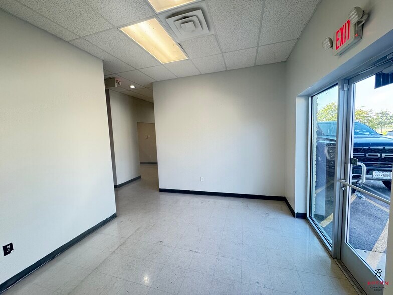 4811 Quarry Run, San Antonio, TX à louer - Photo de l’immeuble – Image 2 sur 25