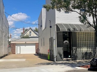 Plus de détails pour 73-11 Grand Ave, Maspeth, NY - Bureau à vendre