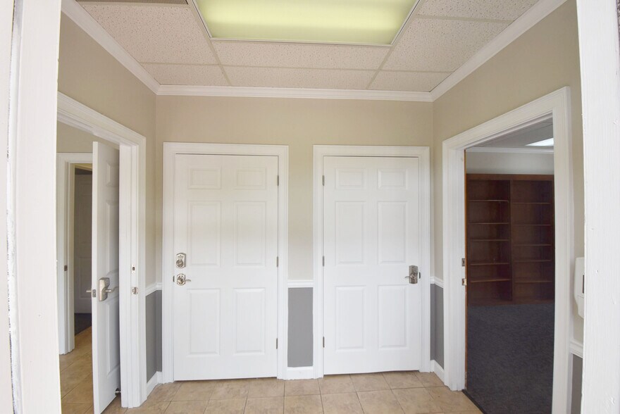 116 Peachtree Ct, Fayetteville, GA à louer - Photo de l’immeuble – Image 2 sur 51