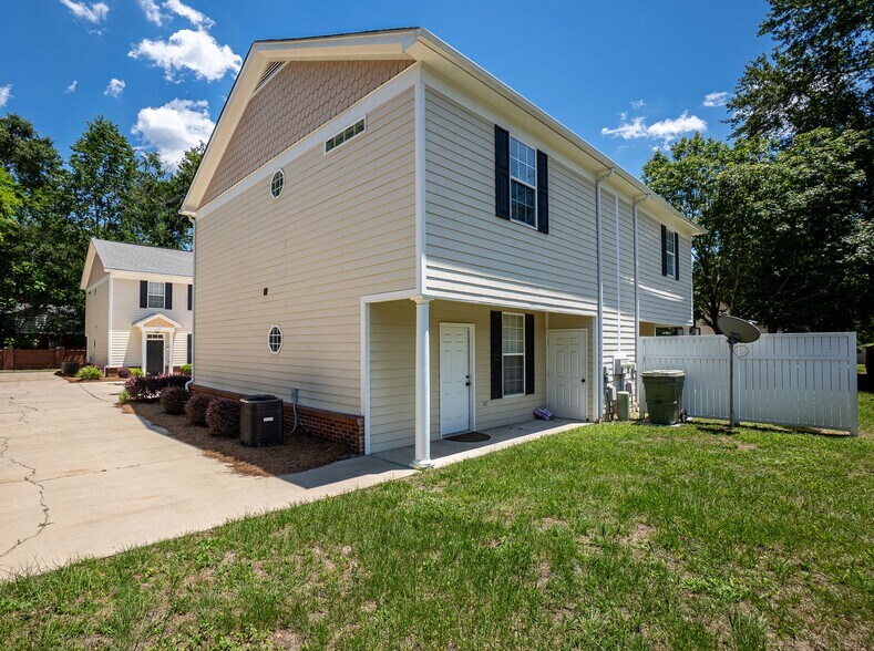 30 Town House Ct, Sumter, SC à vendre - Photo de l’immeuble – Image 3 sur 5