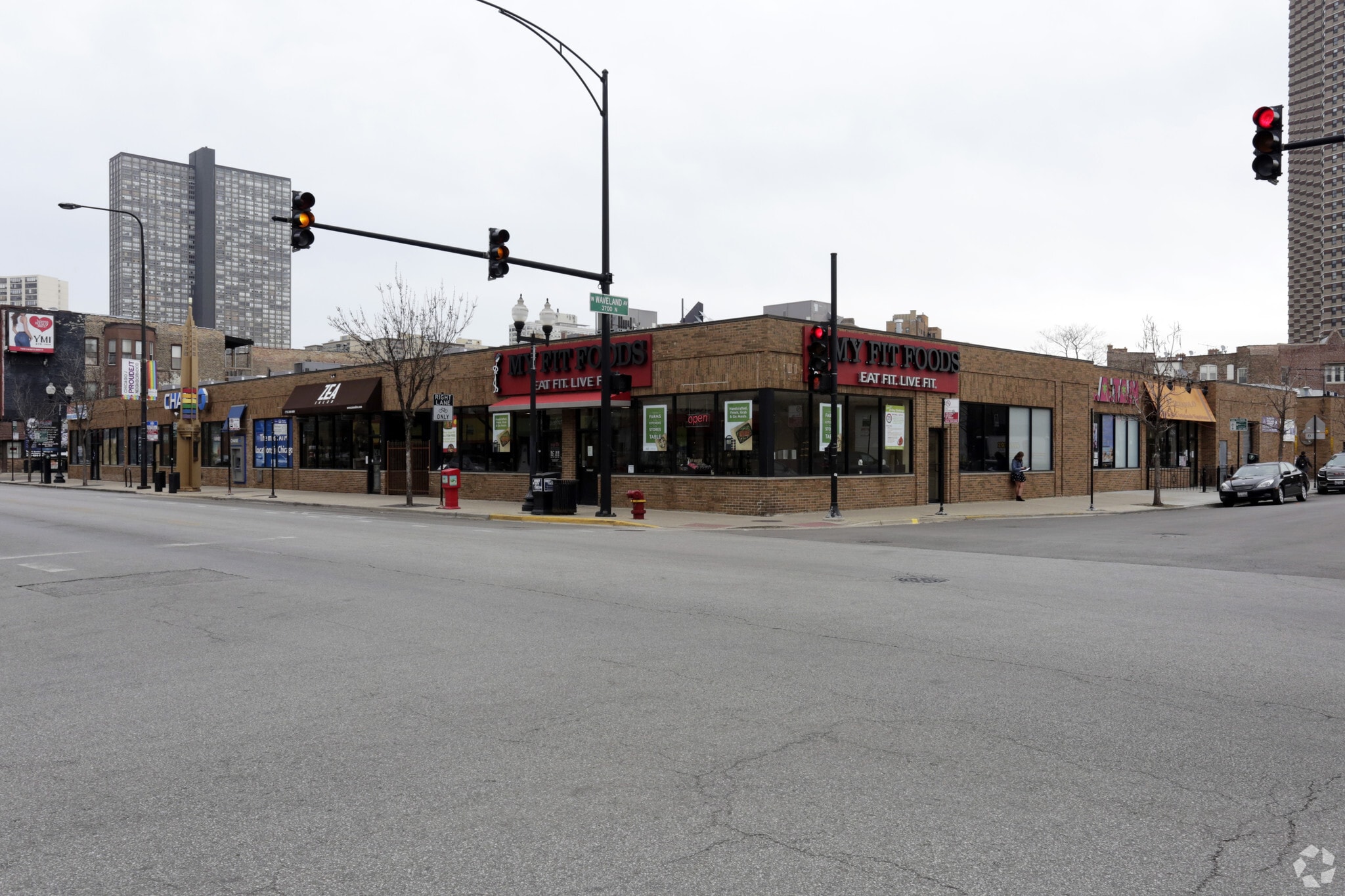 3708-3720 N Broadway St, Chicago, IL à louer Photo de l’immeuble– Image 1 sur 8