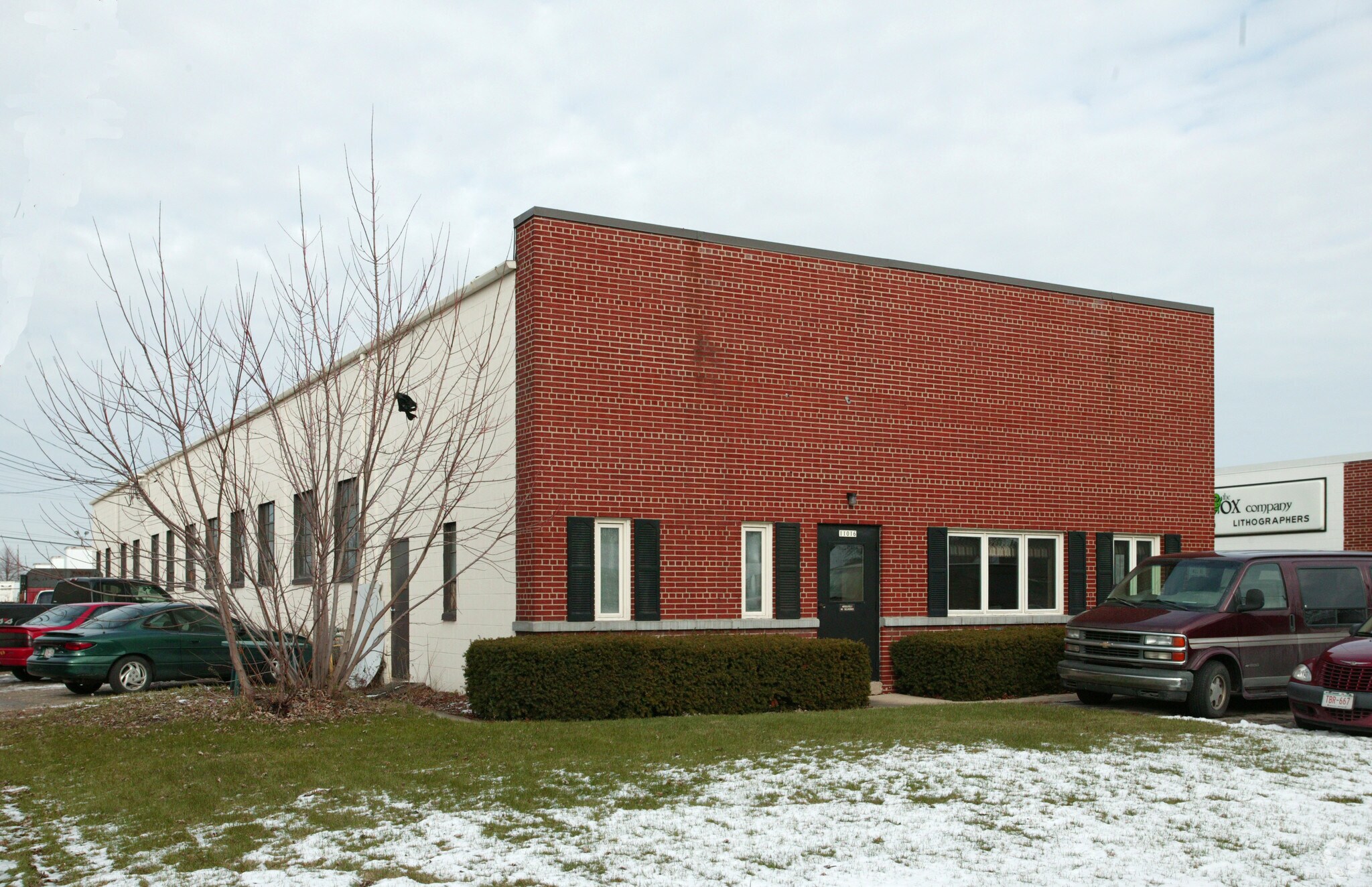 11016 W Becher St, Milwaukee, WI à louer Photo principale– Image 1 sur 3