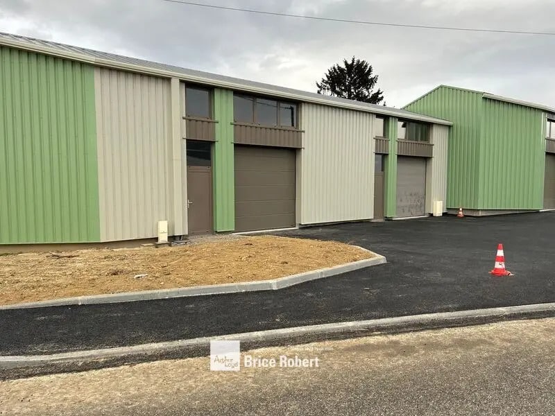 Local d'activités dans Civrieux à vendre Photo de l’immeuble– Image 1 sur 7