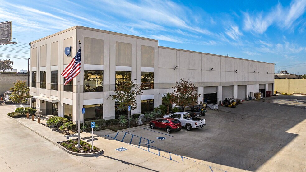17331 W Broadway St, Gardena, CA à louer - Photo de l’immeuble – Image 1 sur 9