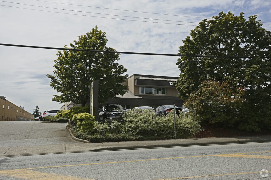 12448 82nd Ave, Surrey, BC à vendre - Photo de l’immeuble – Image 3 sur 21