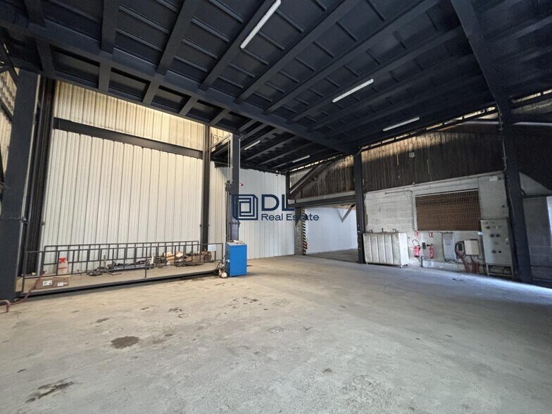 Industriel/Logistique dans Villeneuve-le-Roi à louer - Photo intérieure – Image 3 sur 3