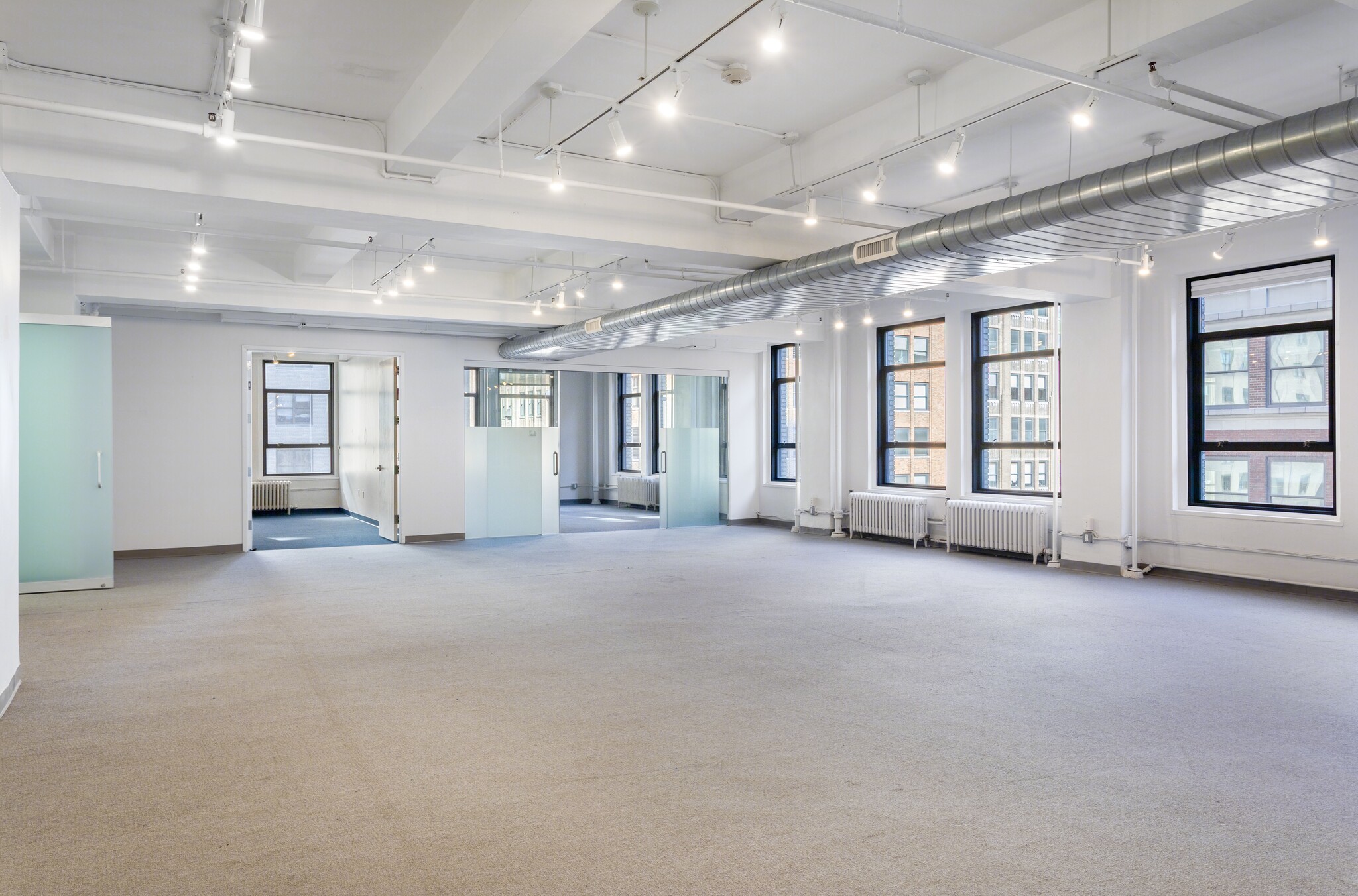 494 Eighth Ave, New York, NY à louer Photo intérieure– Image 1 sur 3