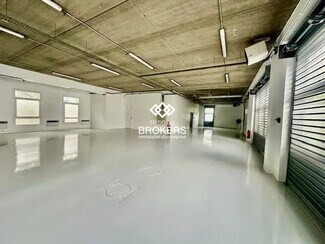 Plus de détails pour Industriel/Logistique à louer