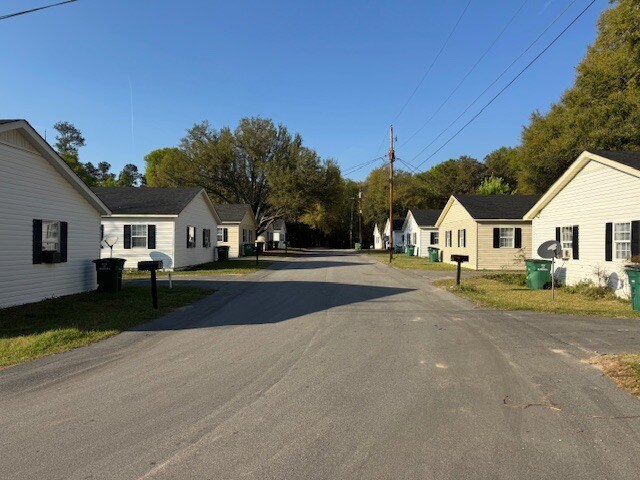 49 Carel Dr, Barnwell, SC à vendre - Photo de l’immeuble – Image 3 sur 9