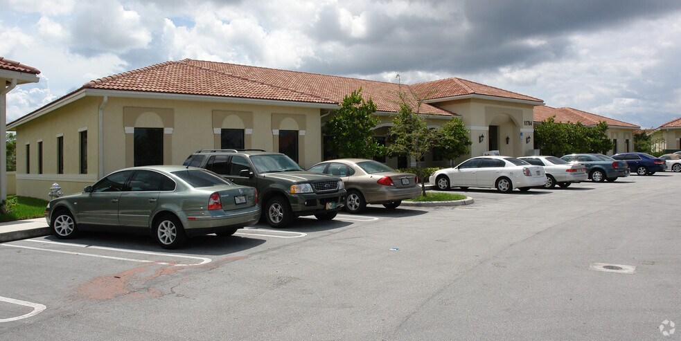 11784 W Sample Rd, Coral Springs, FL à vendre - Photo principale – Image 1 sur 30