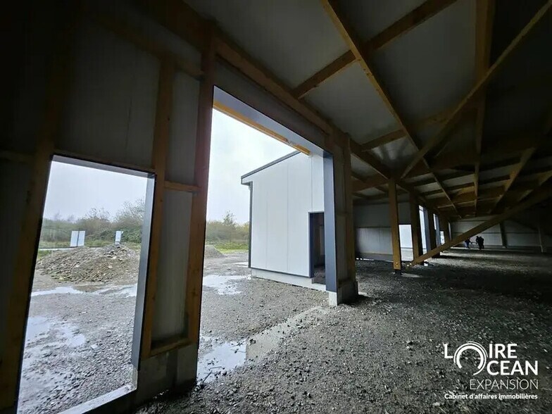 Local d’activités dans Bouaye à louer - Photo de la construction – Image 3 sur 13