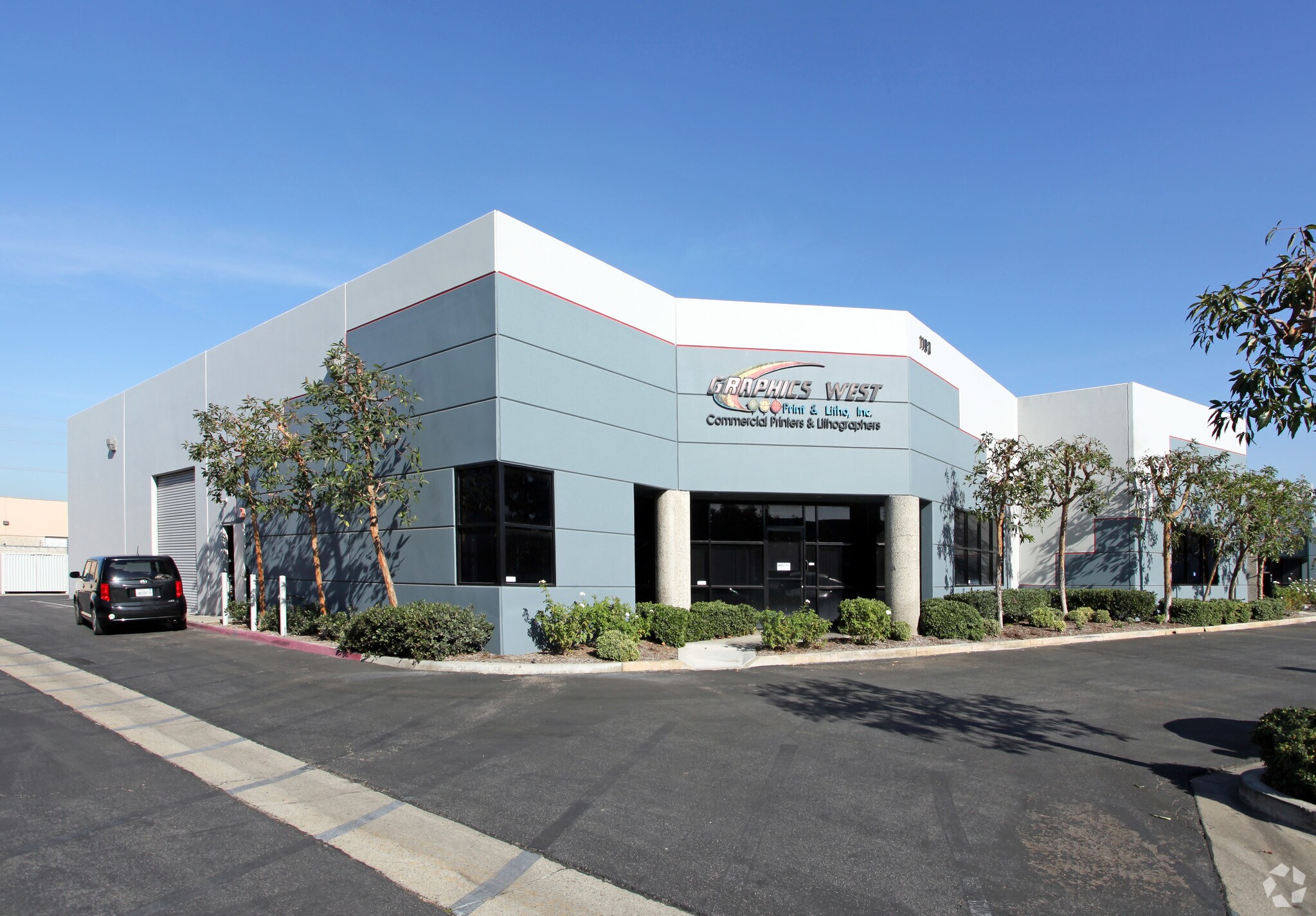 1103 W Barkley Ave, Orange, CA à louer Photo principale– Image 1 sur 10