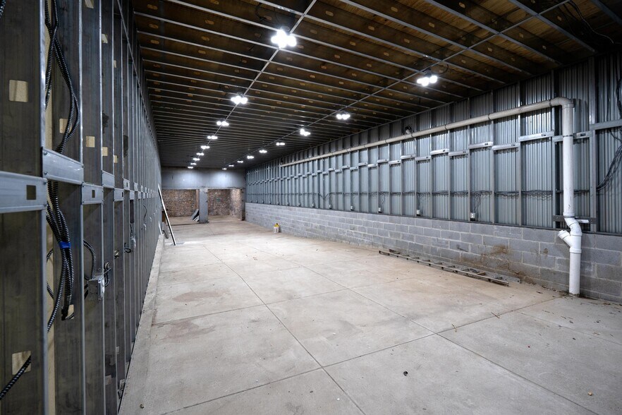 2532 Atlantic Ave, Brooklyn, NY à louer - Photo de l’immeuble – Image 3 sur 14
