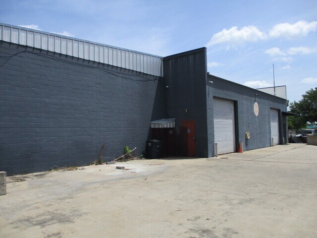 3212 S Main St, Fort Worth, TX à vendre - Photo de l’immeuble – Image 3 sur 11