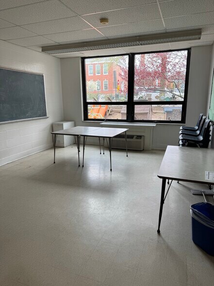 4900 Connecticut Ave, Washington, DC à louer - Photo intérieure – Image 2 sur 9