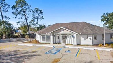 2567 Huntcliff Ln, Panama City, FL à louer Photo de l’immeuble– Image 2 sur 17