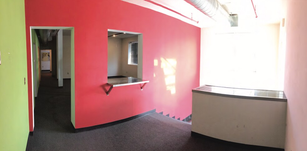 1501 Iron St, North Kansas City, MO à louer - Hall d’entrée – Image 3 sur 47
