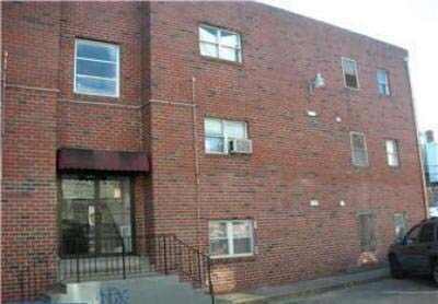 4510 N Lawrence St, Philadelphia, PA à vendre - Photo principale – Image 1 sur 1