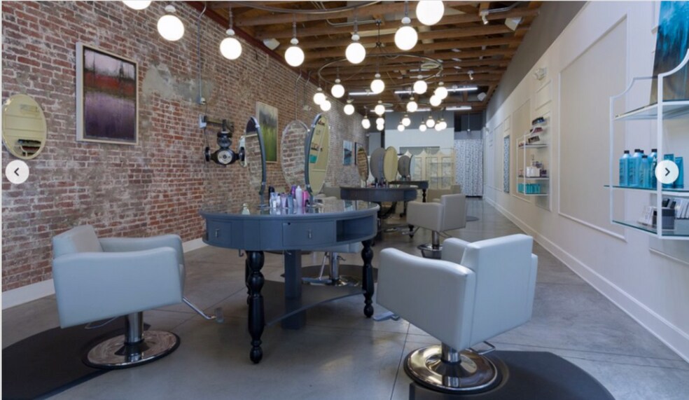 34 E Holly St, Pasadena, CA à louer - Photo intérieure – Image 2 sur 9
