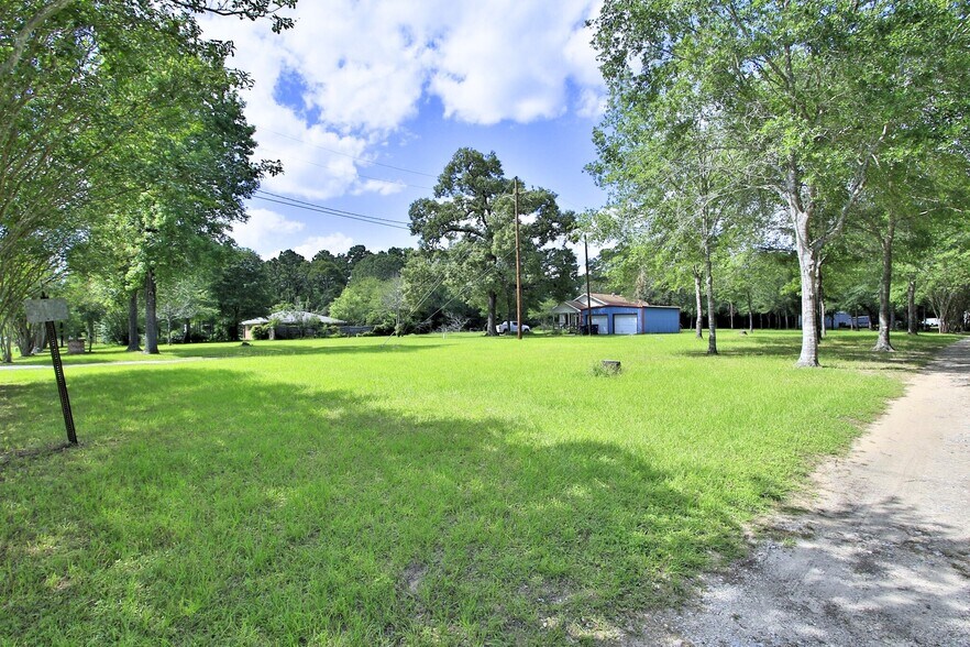 11899 FM 3083 Rd, Conroe, TX à vendre - Photo de l’immeuble – Image 2 sur 8