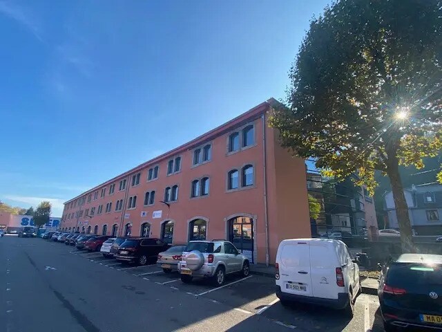 Bureau dans Saint-Julien-lès-Metz à louer Photo de l’immeuble– Image 1 sur 5