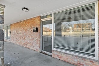 2108 Monroe St, Commerce, TX à vendre Photo intérieure– Image 2 sur 2