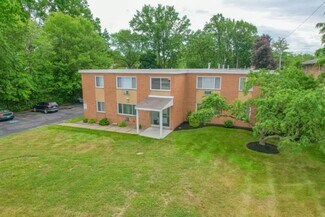 Plus de détails pour 30600 Euclid Ave, Wickliffe, OH - Logement à vendre
