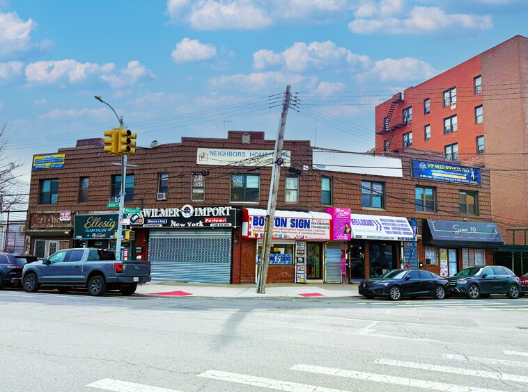2530 Boston Rd, Bronx, NY à vendre - Photo principale – Image 1 sur 21