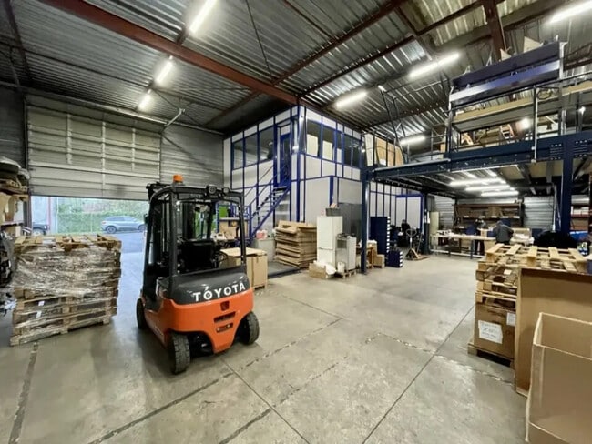 Plus de détails pour 25 Avenue Du Montboulon, Saint-Soupplets - Local d'activités à louer