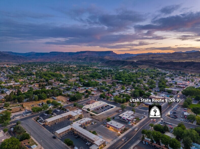 75 N 200 W, Hurricane, UT à vendre - Photo de l’immeuble – Image 2 sur 77