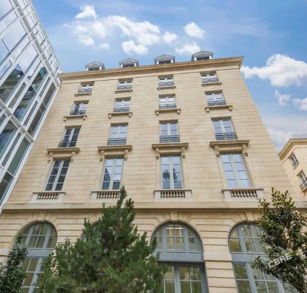 2 Rue Favart, Paris à louer - Photo de l’immeuble – Image 1 sur 18