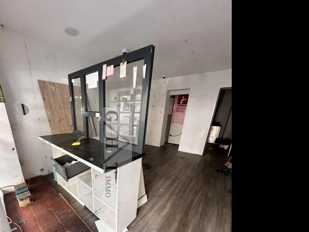 Local commercial dans Alfortville à louer Photo intérieure– Image 1 sur 4