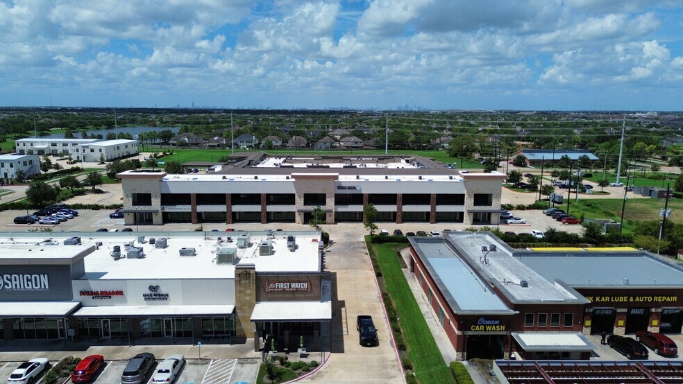 2941 Broadway Bend Dr, Pearland, TX à louer - Photo de l’immeuble – Image 2 sur 20