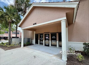 4189-4257 SW High Meadows Ave, Palm City, FL à louer Photo de l’immeuble– Image 2 sur 25