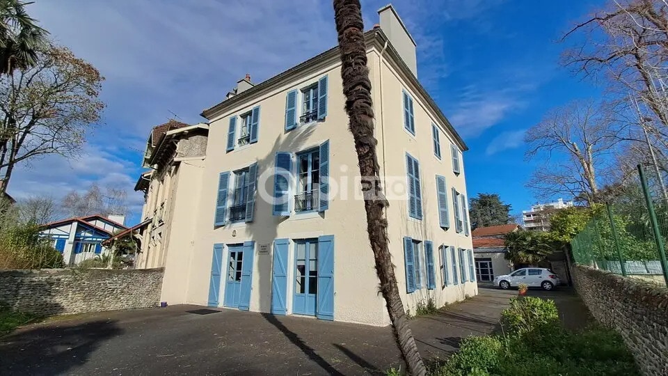 Bureau dans Pau à vendre - Photo de l’immeuble – Image 2 sur 14