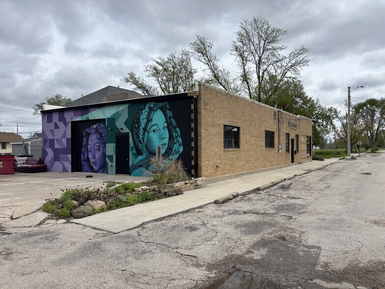 1200 Ellis Blvd NW, Cedar Rapids, IA à louer - Photo de l’immeuble – Image 2 sur 13