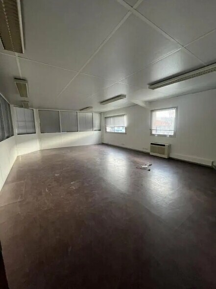 19 Boulevard De Thibaud, Toulouse à louer - Photo de l’immeuble – Image 2 sur 5