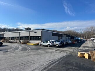 Plus de détails pour 102 Fairview Park Dr, Elmsford, NY - Industriel/Logistique à louer