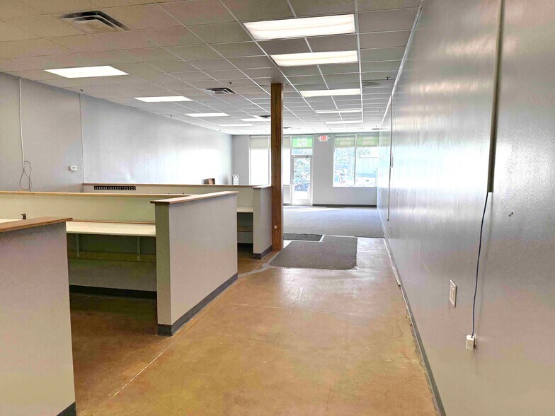 609-621 Locust St, Monticello, MN à louer - Photo de l’immeuble – Image 2 sur 3