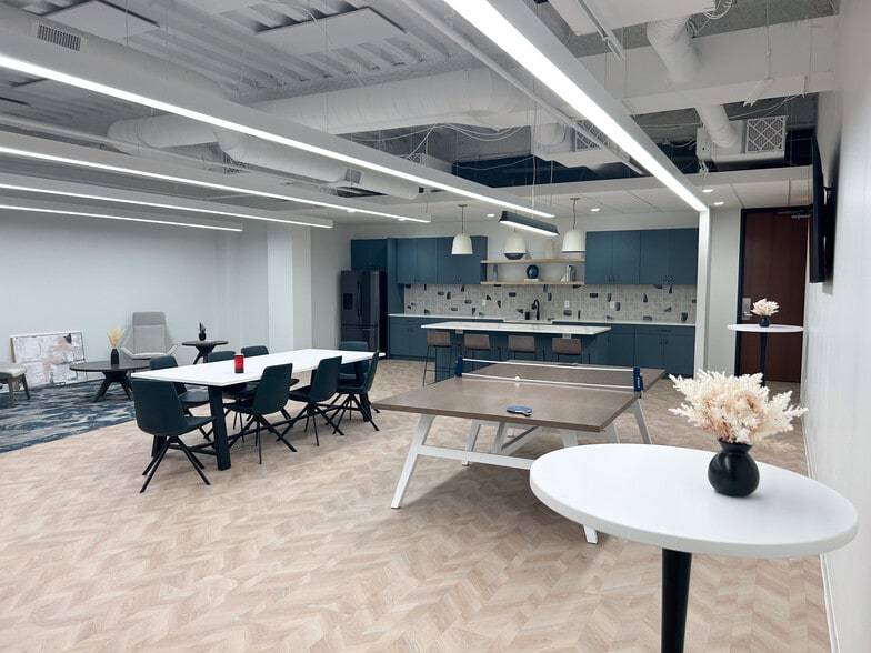 8415 Allison Pointe Blvd, Indianapolis, IN à louer - Photo intérieure – Image 3 sur 9