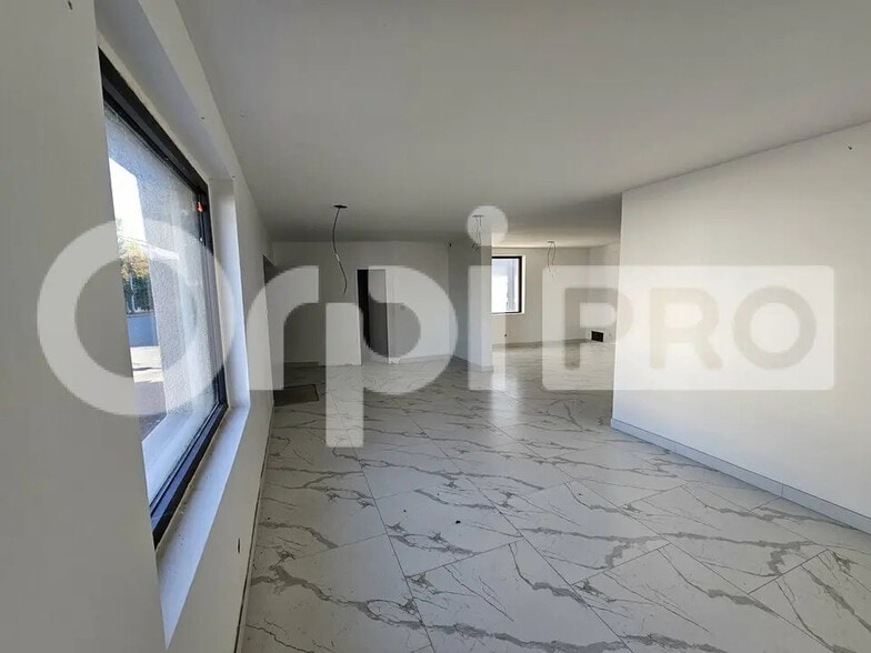 Local commercial dans Talence à vendre - Photo intérieure – Image 2 sur 12