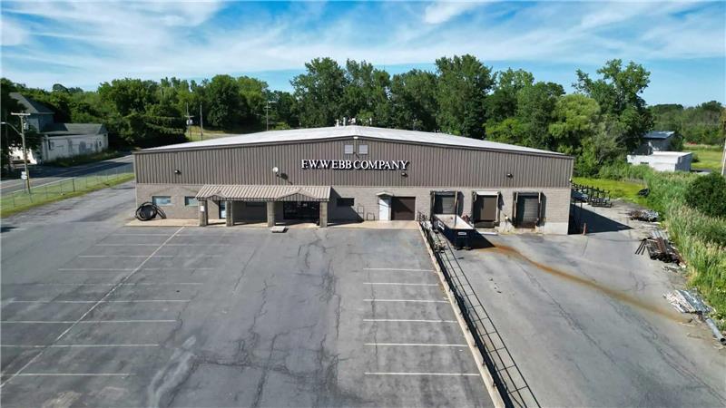 3 Highland Ave, Queensbury, NY à vendre - Photo de l’immeuble – Image 2 sur 11