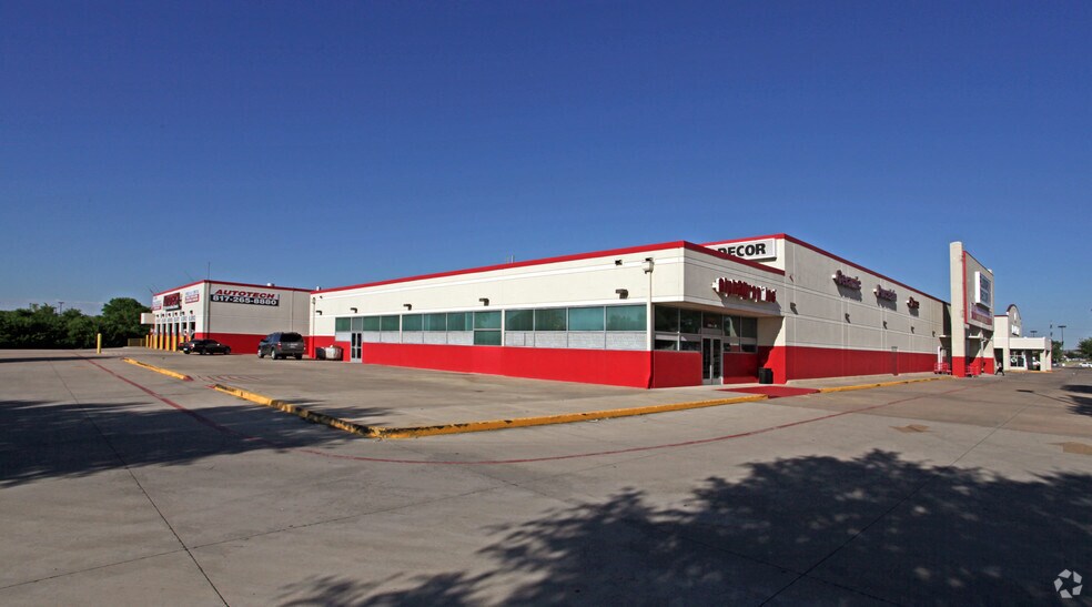 2520-2540 E Pioneer Pky, Arlington, TX à louer - Photo de l’immeuble – Image 2 sur 11