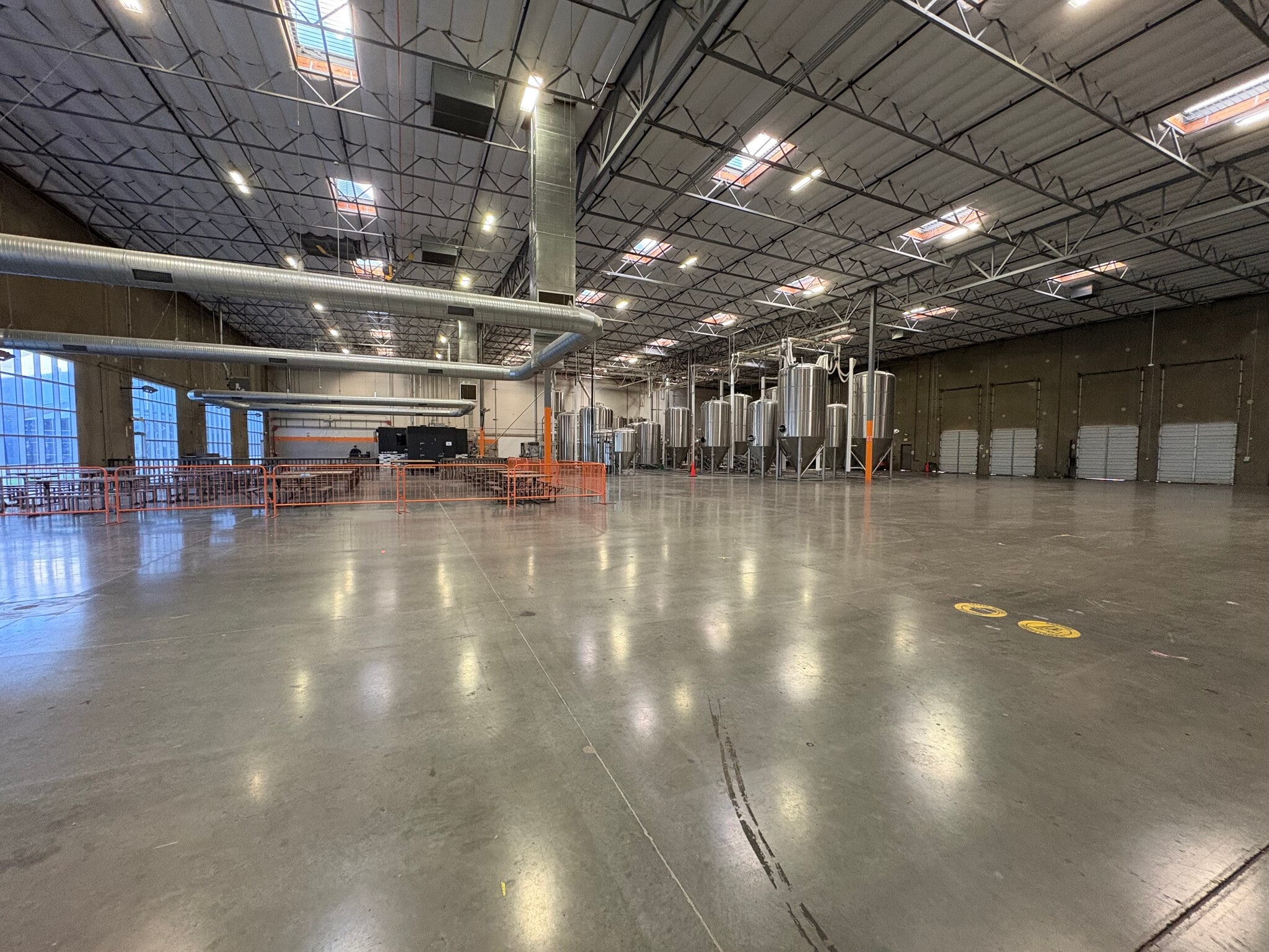 925 National Dr, Sacramento, CA à louer Photo intérieure– Image 1 sur 5